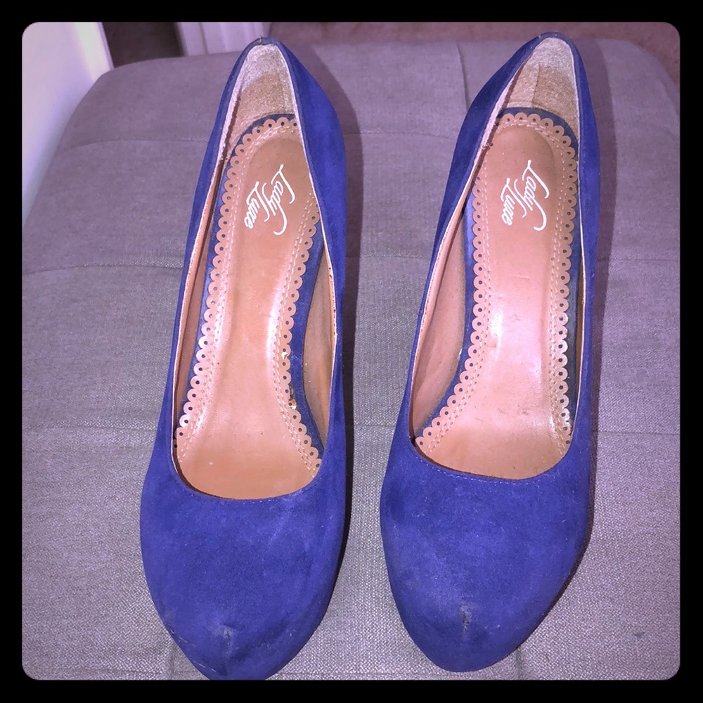 Purple thick heels for anytime!